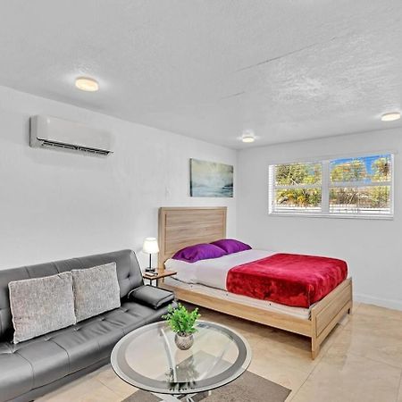 Apartamento Hollywood Vacation Mins To Beach & Hard Rock #193 Exterior foto