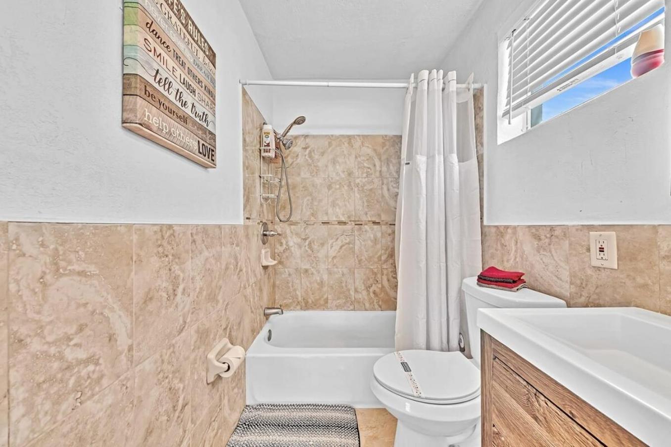 Apartamento Hollywood Vacation Mins To Beach & Hard Rock #193 Exterior foto
